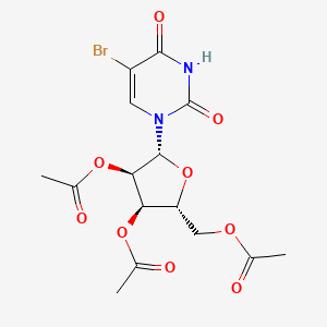 Chemical structure of (2R,3R,4R,5R)-2-(Acetoxymethyl)-5-(5-bromo-2,4-dioxo-3,4-dihydropyrimidin-1(2H)-yl)tetrahydrofuran-3,4-diyl diacetate