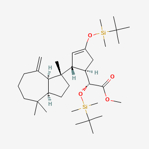 Chemical structure of (R)-Methyl4-((3R,5S,8S,9S,10S,13R,14S,17R)-3-(tert-butyldimethylsilyloxy)-10,13-dimethyl-7-(trimethylsilyloxy)-2,3,4,5,8,9,10,11,12,13,14,15,16,17-Tetradecahydro-1H-cyclopenta[a]phenanthren-17-yl)pentanoate