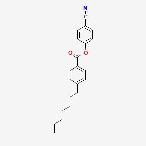 Chemical structure of 4-Cyanophenyl 4-heptylbenzoate