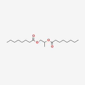 Chemical structure of Propane-1,2-diyl dioctanoate