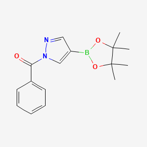 Chemical structure of Phenyl(4-(4,4,5,5-tetramethyl-1,3,2-dioxaborolan-2-yl)-1H-pyrazol-1-yl)methanone