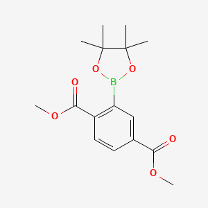 Chemical structure of Dimethyl 2-(4,4,5,5-tetramethyl-1,3,2-dioxaborolan-2-yl)terephthalate