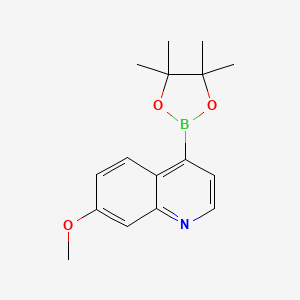 Chemical structure of 7-Methoxy-4-(4,4,5,5-tetramethyl-1,3,2-dioxaborolan-2-yl)quinoline