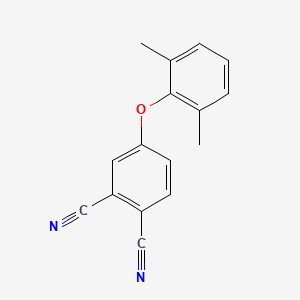 Chemical structure of 4-(2',6'-Dimethylphenoxy)phthalonitrile