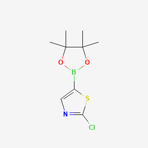 Chemical structure of 2-Chloro-5-(4,4,5,5-tetramethyl-1,3,2-dioxaborolan-2-yl)thiazole
