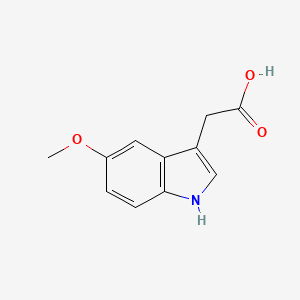 Chemical structure of (3R-cis)-3-(acetyloxy)-4-phenyl-2-azetidinone