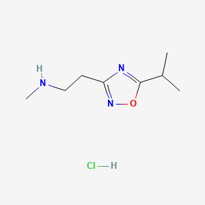 Chemical structure of 2-(5-Isopropyl-1,2,4-oxadiazol-3-yl)-N-methylethanamine hydrochloride