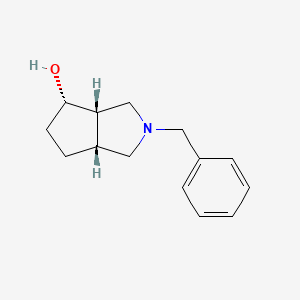 Chemical structure of (3aS,4S,6aR)-2-benzyloctahydrocyclopenta[c]pyrrol-4-ol