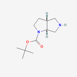 Chemical structure of (3aR,6aR)-tert-Butyl hexahydropyrrolo[3,4-b]pyrrole-1(2H)-carboxylate